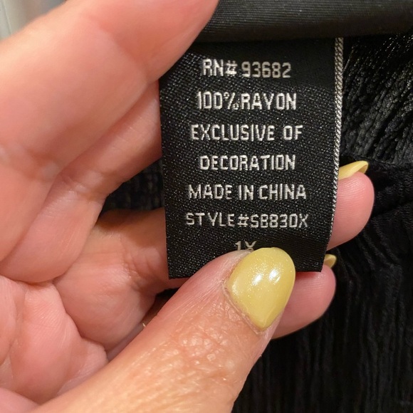 Black Off-Shoulder Top with White Floral Embroidery, 1X - Picture 8 of 8